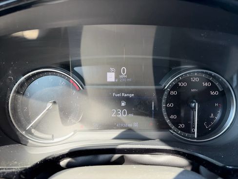 Used 2024 Cadillac XT5 Premium Luxury AWD/4WD image 13