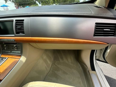 Used 2009 Jaguar XF Luxury RWD image 31