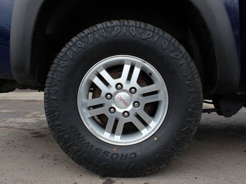 Used 2012 GMC Canyon SLE image 38