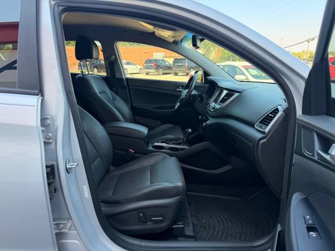 Used 2016 Hyundai Tucson Limited AWD/4WD image 33