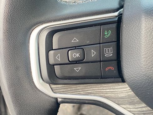 Used 2022 Jeep Wagoneer Series III w/ Premium Group I image 18