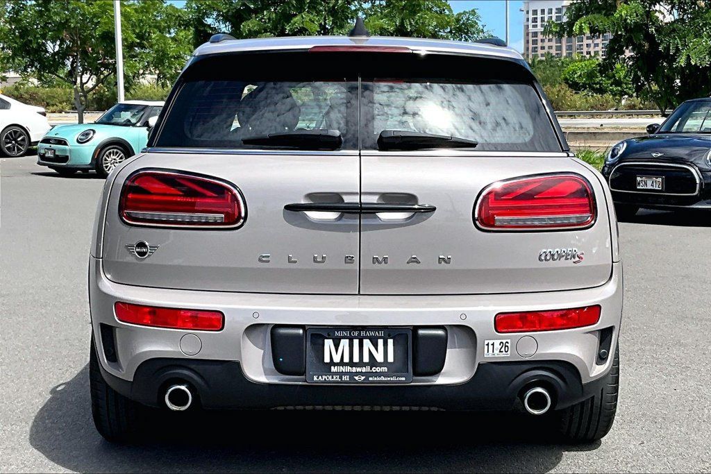 Certified 2022 MINI Cooper Clubman S FWD image 5