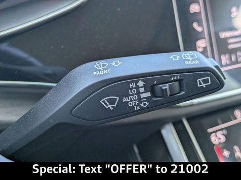 Certified 2025 Audi Q7 2.0T Premium Plus image 32