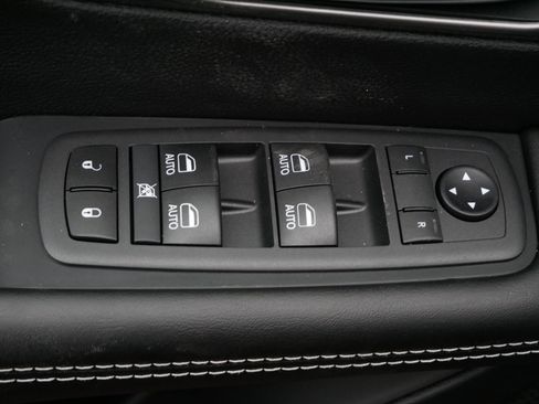 New 2026 Chrysler Pacifica Select w/ S Appearance Package image 13