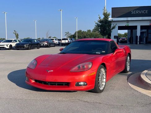 Used 2012 Chevrolet Corvette Coupe RWD image 3