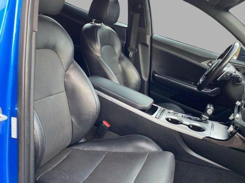 Used 2018 Kia Stinger GT image 35