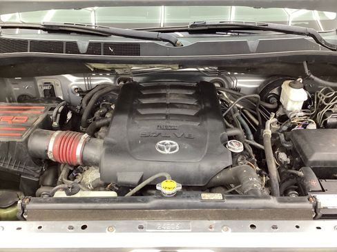 Used 2015 Toyota Tundra Limited w/ Limited Premium Package image 40