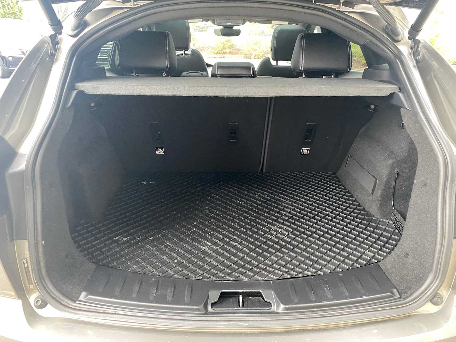 Used 2018 Jaguar E-PACE R-Dynamic SE AWD/4WD image 33