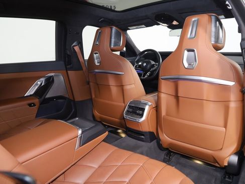 Used 2023 BMW 760i xDrive image 16