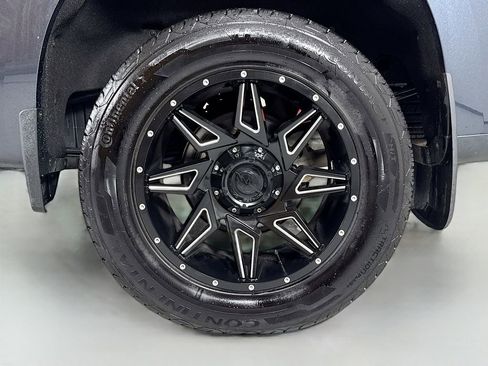 Used 2022 Chevrolet Silverado 1500 RST image 11