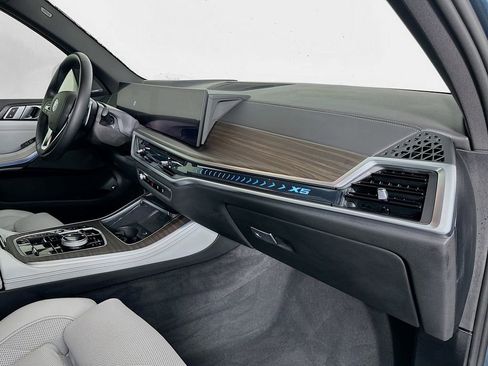 Used 2025 BMW X5 xDrive50e w/ Executive Package image 30