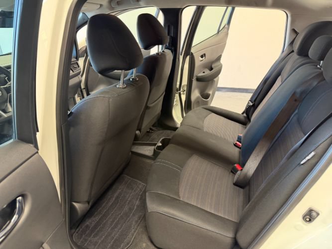 Used 2025 Nissan Leaf S FWD image 27