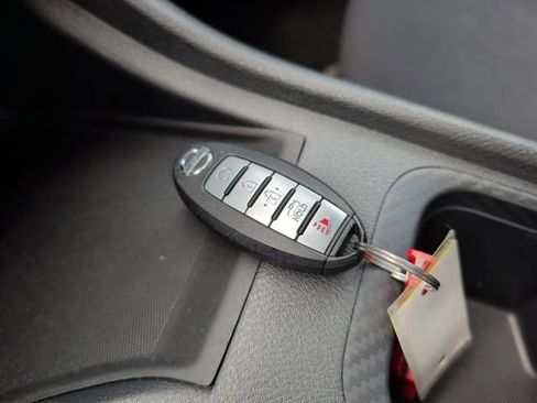 Used 2020 Nissan Sentra SV FWD image 35