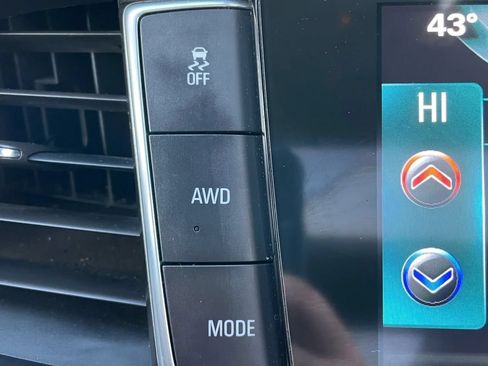 Used 2019 Buick Enclave Premium w/ Experience Buick Package AWD/4WD image 22