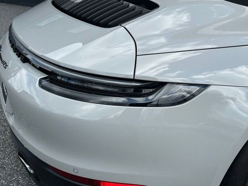 Certified 2022 Porsche 911 Carrera GTS image 18