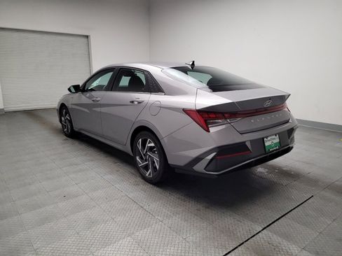 Used 2025 Hyundai Elantra SEL image 5