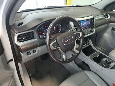 Used 2020 GMC Acadia SLT w/ Premium Package image 8