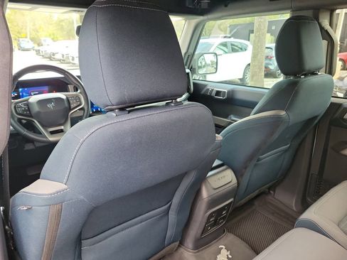 Used 2022 Ford Bronco Outer Banks image 16