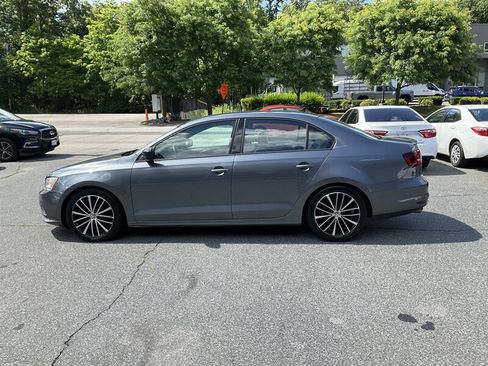 Used 2016 Volkswagen Jetta Sport FWD image 8