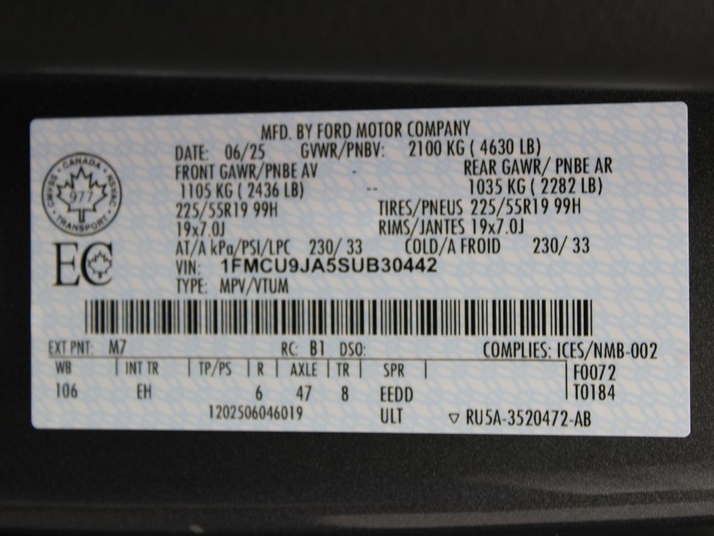 Used 2025 Ford Escape Platinum AWD/4WD image 60