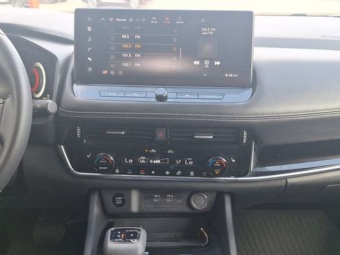 Certified 2024 Nissan Rogue SL w/ SL Premium Package FWD image 19