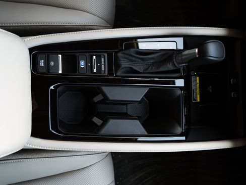 Used 2025 Honda Accord Touring image 27