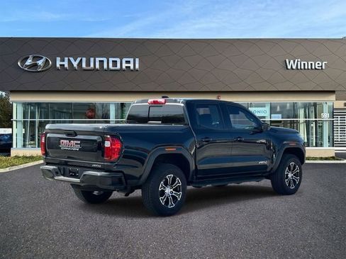 Used 2024 GMC Canyon AT4 w/ Technology Package image 4