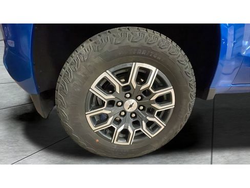 Used 2024 Chevrolet Colorado Z71 w/ Z71 Convenience Package 2 image 19