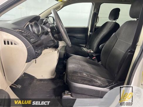 Used 2013 Dodge Grand Caravan SE FWD image 10