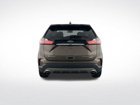 Used 2019 Ford Edge Titanium w/ Equipment Group 301A AWD/4WD image 35