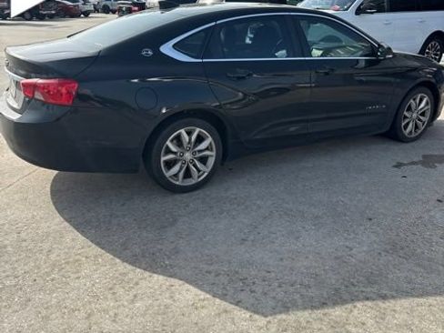 Used 2017 Chevrolet Impala LT FWD image 5