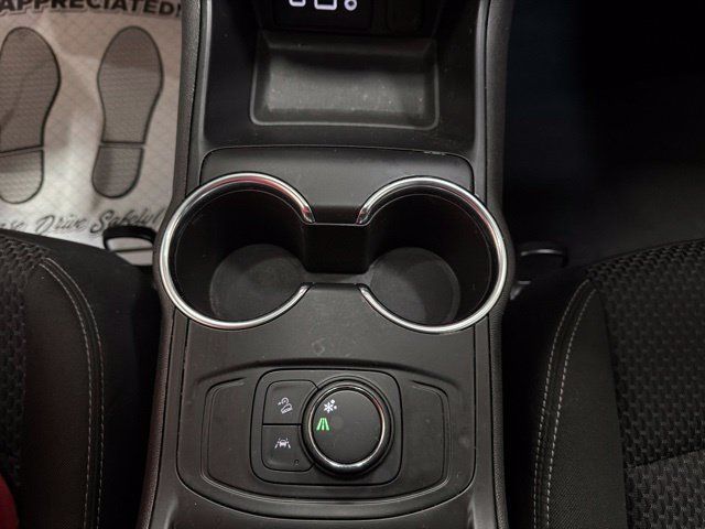Used 2023 GMC Terrain SLE FWD image 22