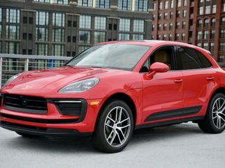 New 2025 Porsche Macan image 1