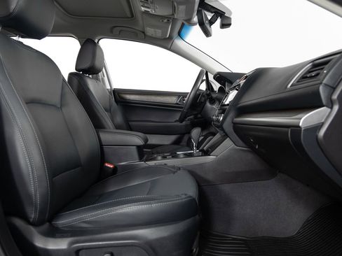 Used 2017 Subaru Outback 3.6R Limited image 27