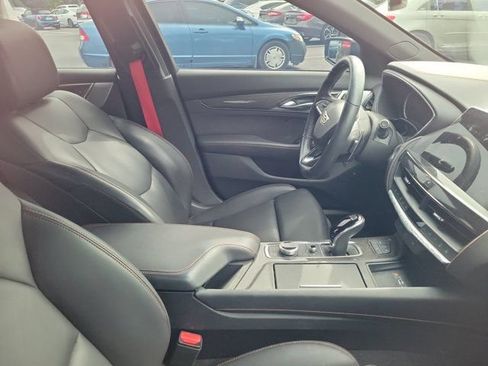 Used 2024 Cadillac CT5 V RWD image 3