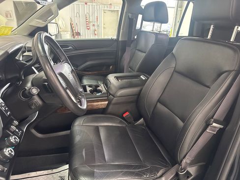Used 2017 Chevrolet Tahoe LT w/ Luxury Package AWD/4WD image 9
