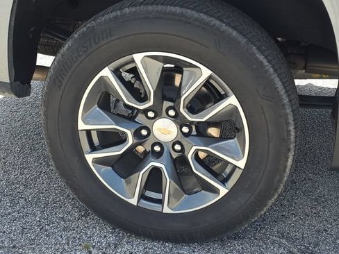 Used 2025 Chevrolet Silverado 1500 LT w/ All Star Edition Plus RWD image 11