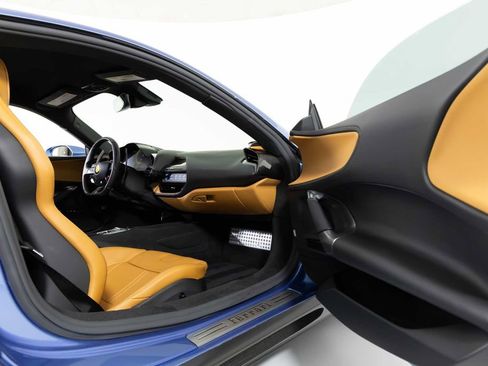 Used 2022 Ferrari SF90 Stradale image 31