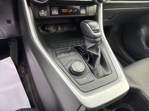 Used 2022 Toyota RAV4 XSE w/ XSE Grade Weather Package AWD/4WD image 29