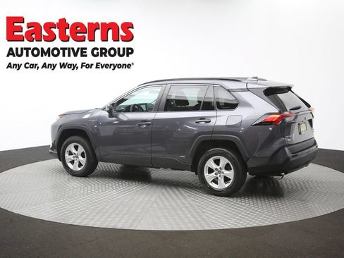 Used 2021 Toyota RAV4 XLE AWD/4WD image 62
