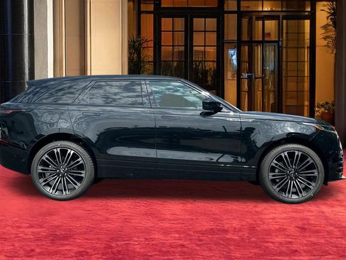 New 2026 Land Rover Range Rover Velar Dynamic SE AWD/4WD image 7