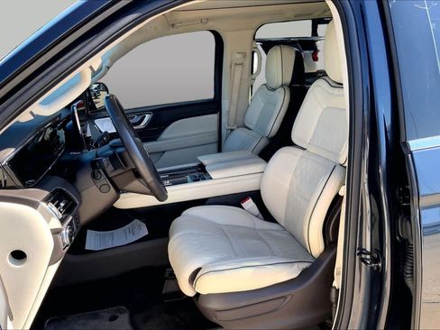 Used 2021 Lincoln Navigator L Black Label w/ Cargo Convenience Package AWD/4WD image 8