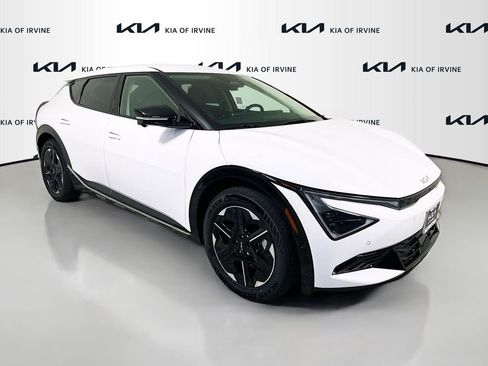 New 2025 Kia EV6 Wind image 1