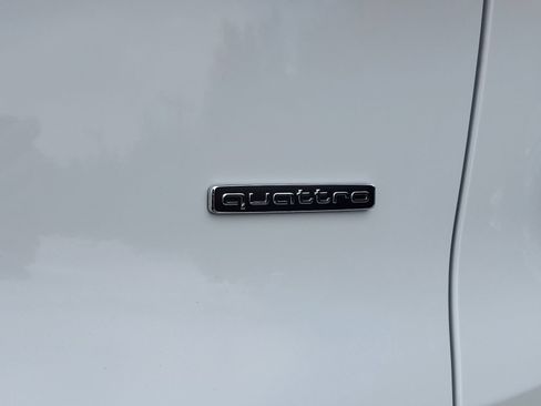 Used 2025 Audi Q5 Premium Plus w/ Premium Plus AWD/4WD image 8