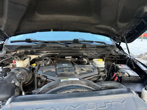 Used 2018 RAM 3500 Laramie image 22