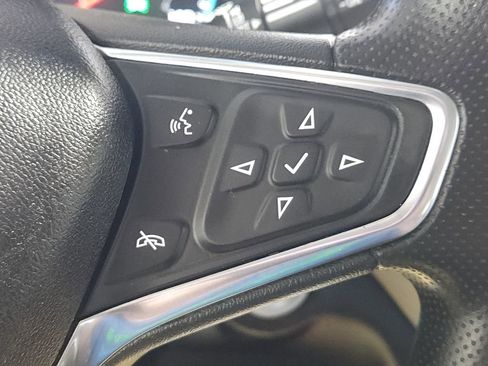 Used 2021 Chevrolet Equinox LS image 16