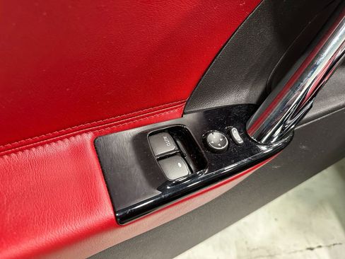 Used 2009 Saturn Sky w/ Premium Trim Package RWD image 23
