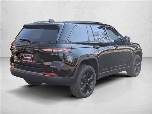 New 2026 Jeep Grand Cherokee Limited w/ Limited Altitude Package AWD/4WD image 2