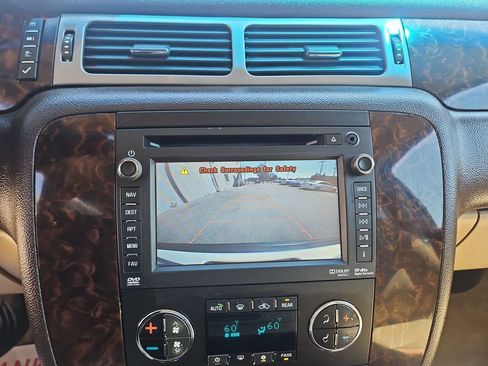 Used 2014 GMC Yukon XL Denali AWD/4WD image 20