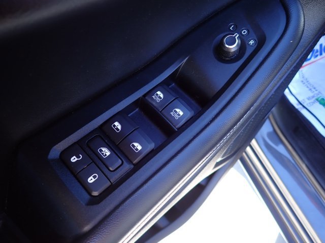 Used 2023 Jeep Grand Cherokee 30th Anniversary AWD/4WD image 15